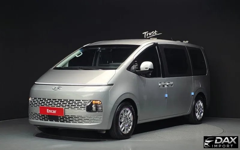 Hyundai Staria Tourer 11-Seater