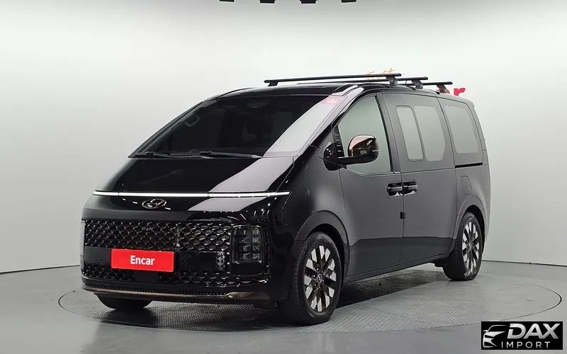 Hyundai Staria Lounge 7-Seater