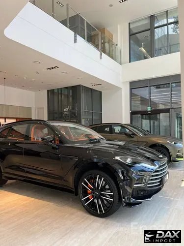Astonmartin DBX 4.0 V8 707