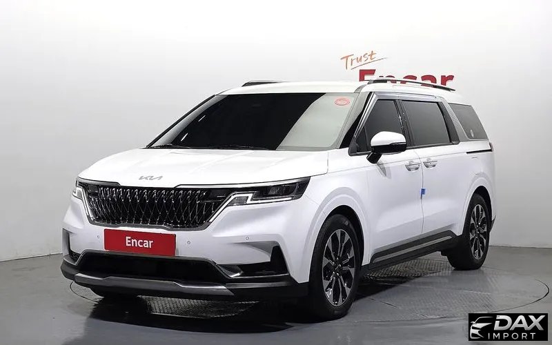 Kia Canival 7-Seater Outdoor