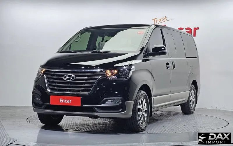 Hyundai Starex 4WD Urban 9-Seater