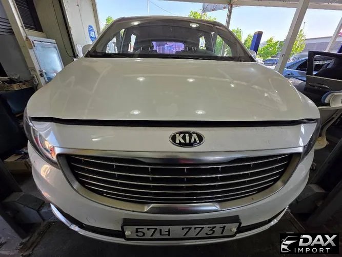 Kia Canival 9-seater Luxury
