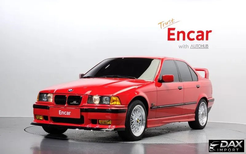 BMW 3-Series 323i Sedan