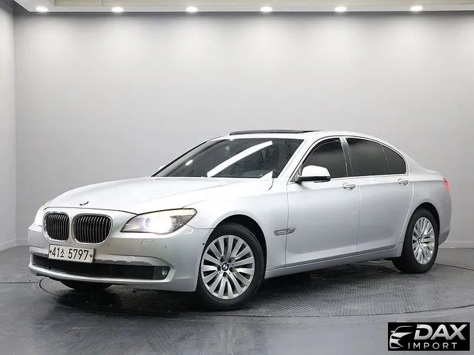 BMW 7-Series 740i