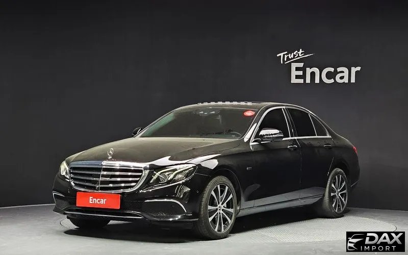 Mercedes-Benz E-Class E300e 4MATIC Exclusive