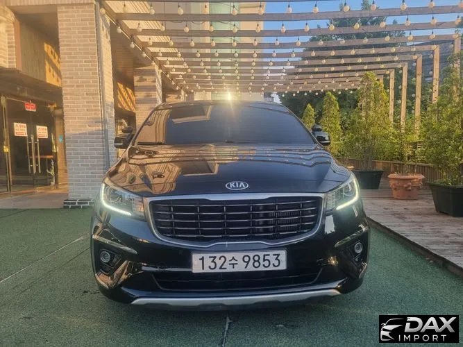 Kia Canival 9-Seater Prstige