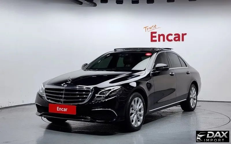 Mercedes-Benz E-Class E300 4MATIC Exclusive