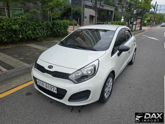 Kia pride 1.4 MPI Hatchback