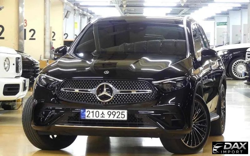 Mercedes-Benz GLC-Class GLC300 4MATIC AMG Line