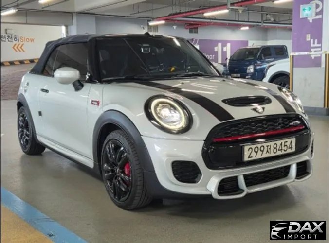 Mini Cooper Convertible JCW