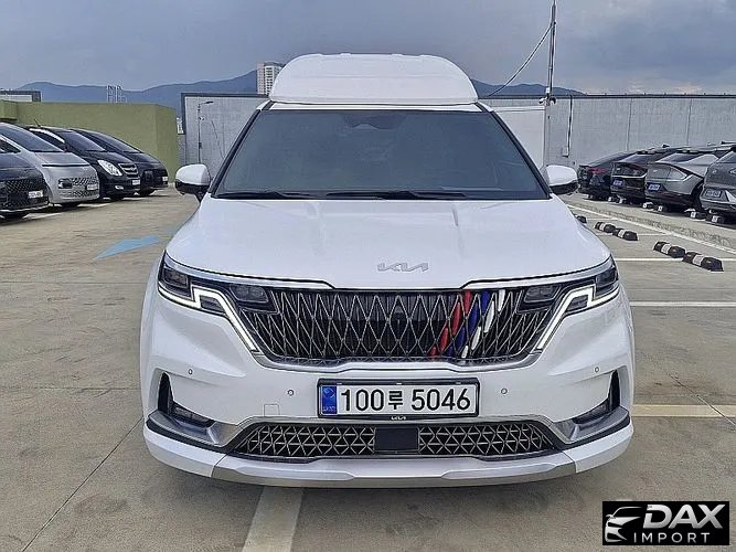 Kia Canival Gasoline 9-Seater Hi-Limousine