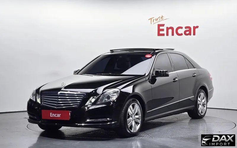 Mercedes-Benz E-Class E300 Elegance
