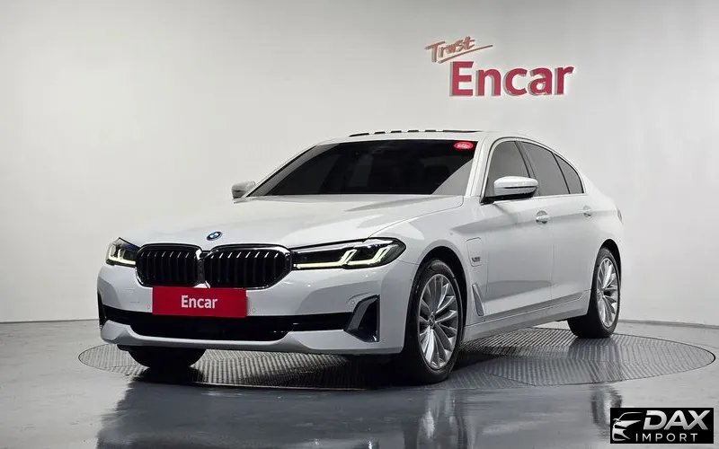 BMW 5-Series 530e Luxury