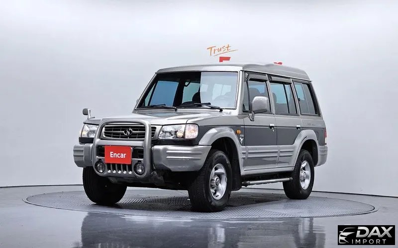 Hyundai Galloper 9-Seater V6 LPG