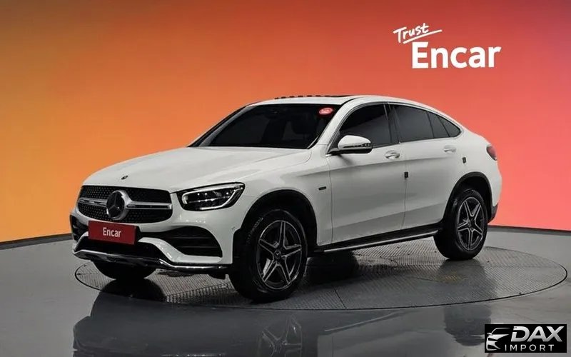 Mercedes-Benz GLC-Class GLC300e 4MATIC Coupe