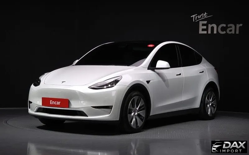 Tesla Model Y Long Range