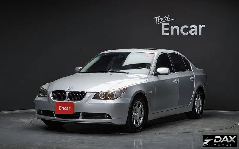 BMW 5-Series 523i Sedan