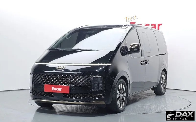 Hyundai Staria 4WD Lounge 9-Seater