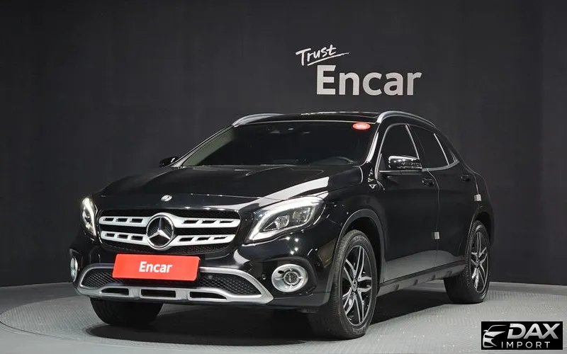 Mercedes-Benz GLA-Class GLA220