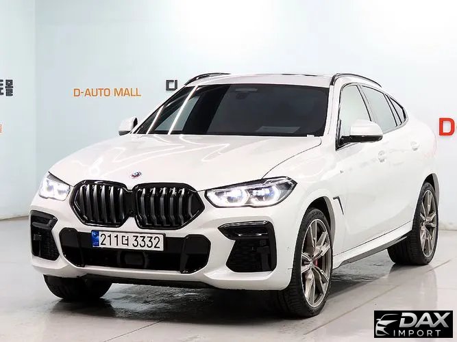 BMW X6 M50i