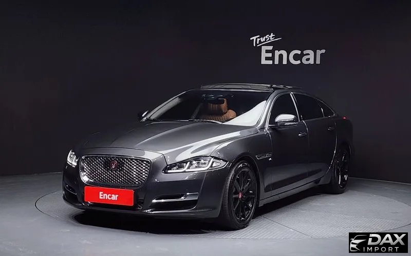 Jaguar XJ 3.0 SC AWD Portfolio LWB