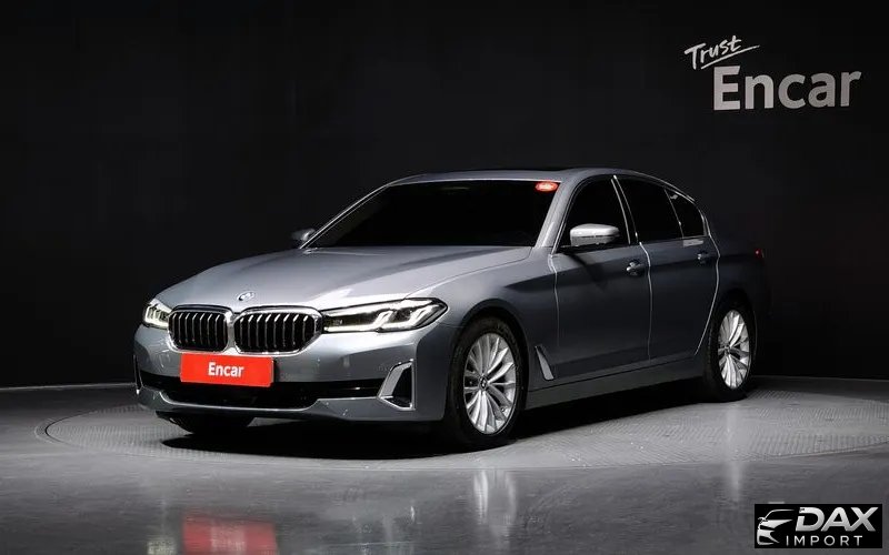 BMW 5-Series 520i Luxury