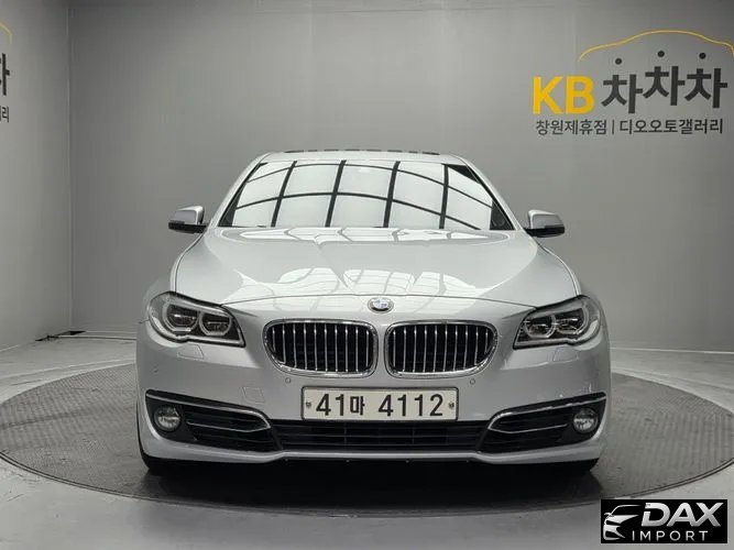 BMW 5-Series 528i xDrive Luxury