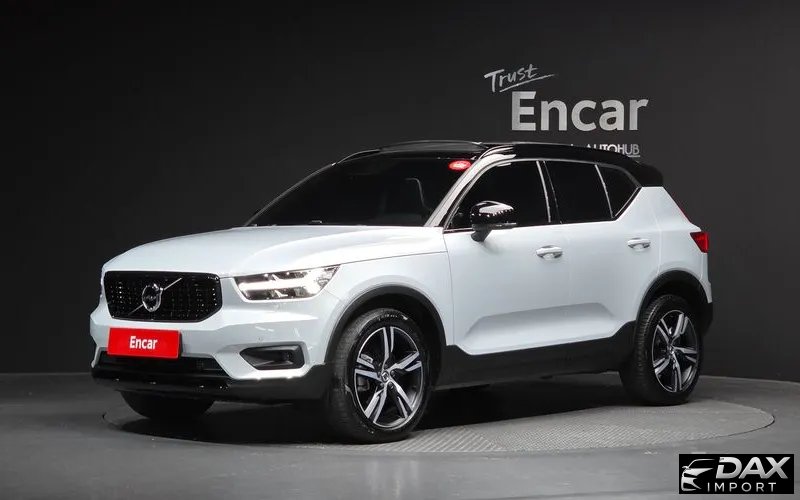 Volvo XC40 B4 R-Design