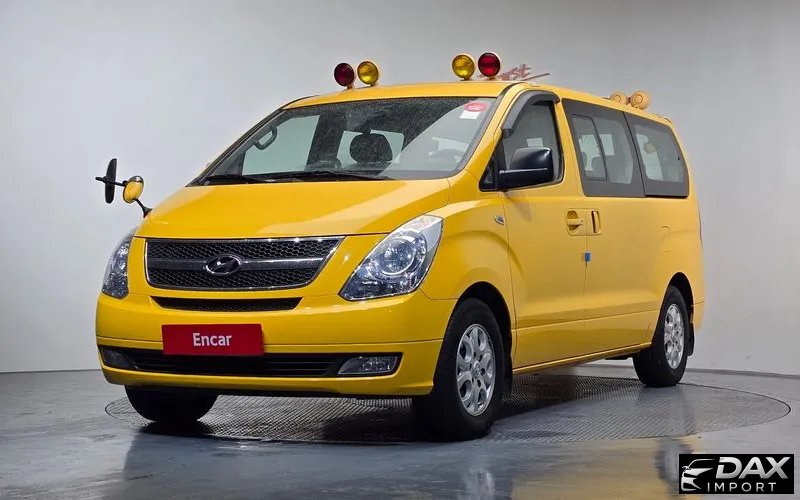 Hyundai Starex Guard car of children