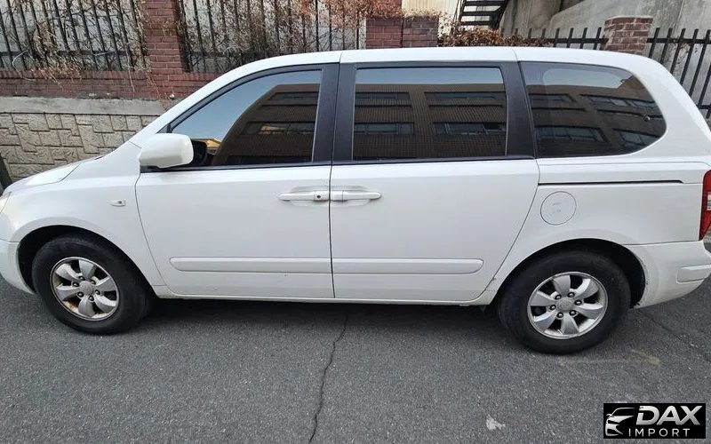 Kia Canival New Carnival GLX