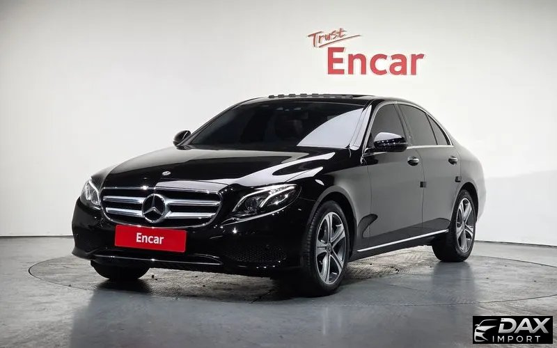 Mercedes-Benz E-Class E300 4MATIC Avnatgarde