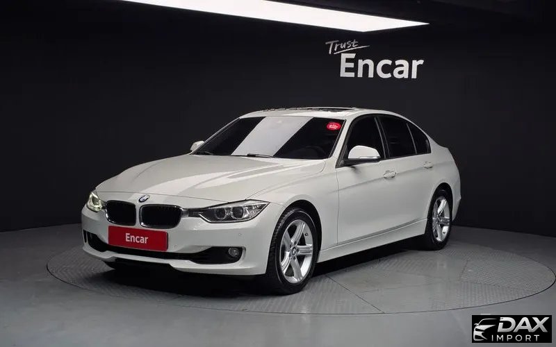 BMW 3-Series 320i