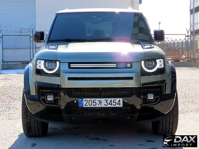 Land Rover Defender 90 D250 SE