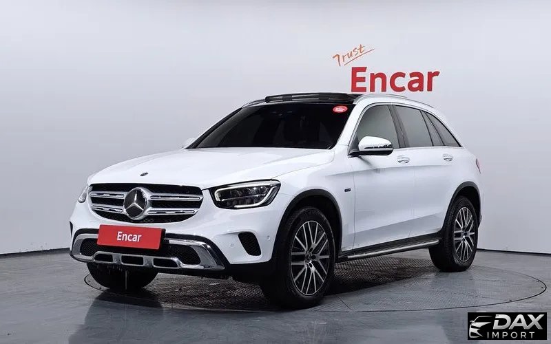 Mercedes-Benz GLC-Class GLC300e 4MATIC