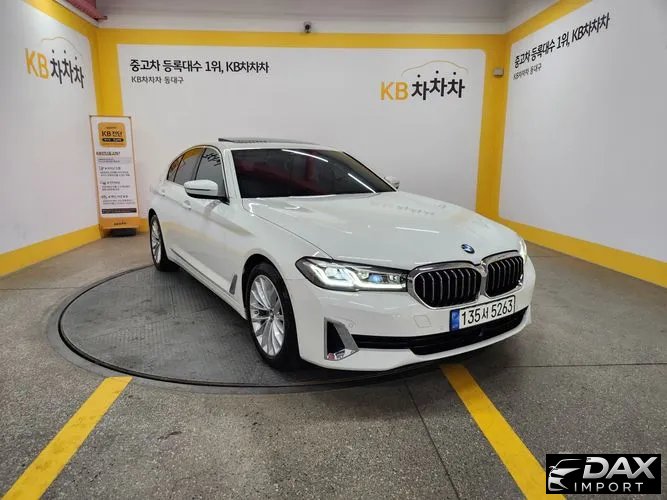 BMW 5-Series 520i Luxury
