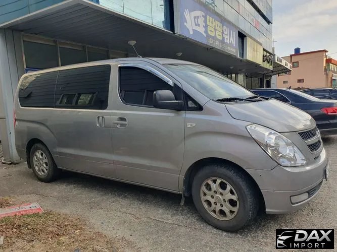 Hyundai Starex 5-Seater VAN