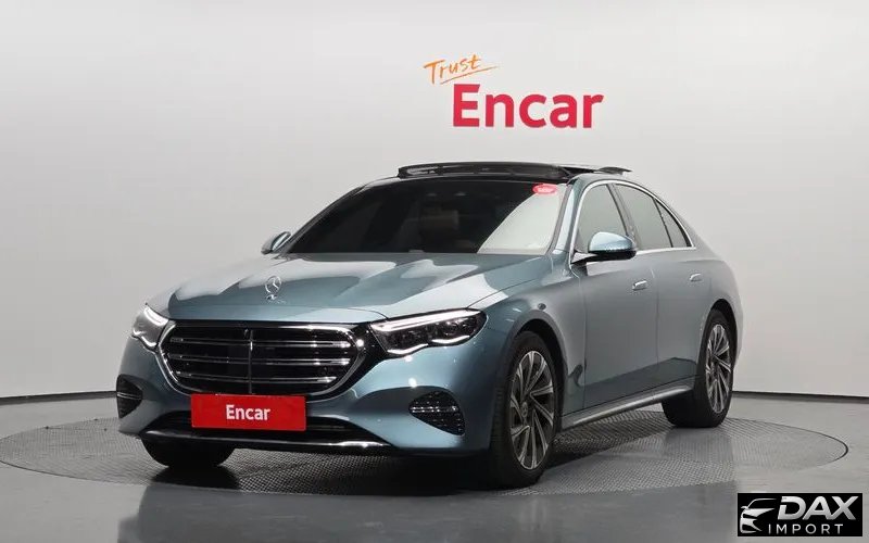 Mercedes-Benz E-Class E300 4MATIC Exclusive