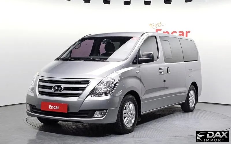 Hyundai Starex 12-Seater Wagon