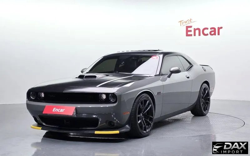 Dodge Challenger 6.4