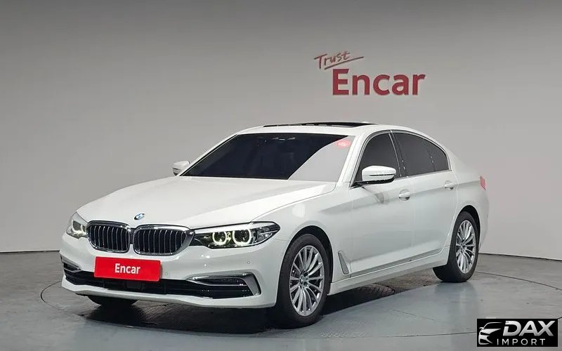 BMW 5-Series 520i Luxury