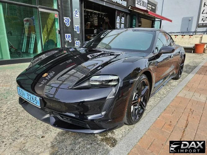 Porsche Taycan Turbo