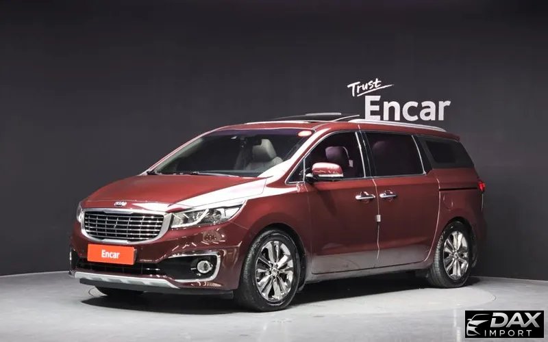 Kia Canival Gasoline 7-seater Limousine