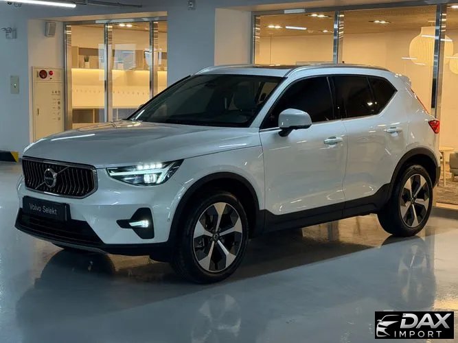 Volvo XC40 B4 Ultra Bright