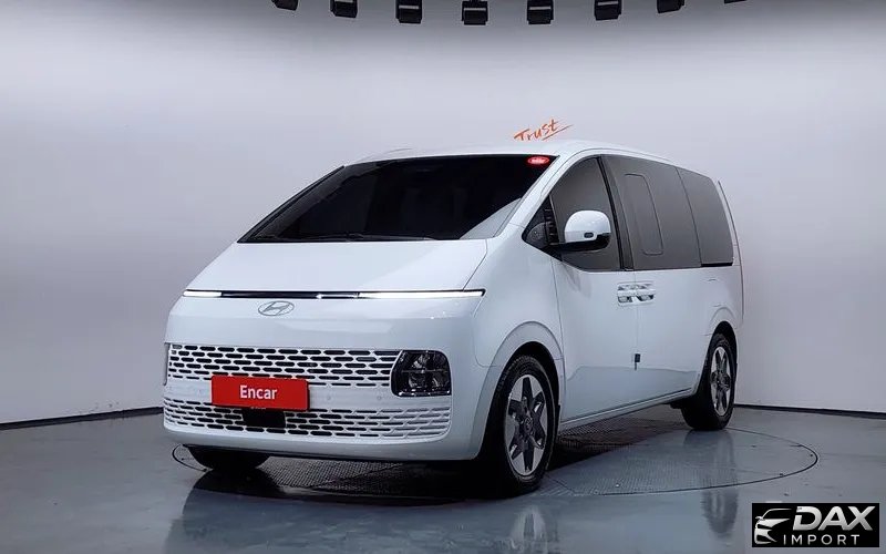 Hyundai Staria 4WD Tourer 11-Seater