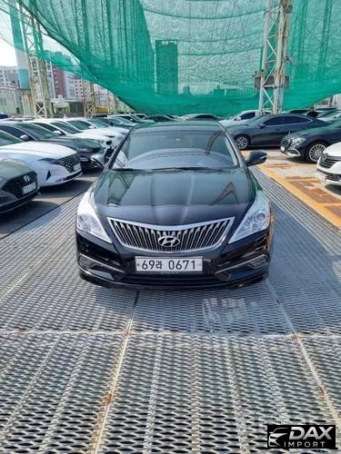 Hyundai Grandeur HG240 Modern