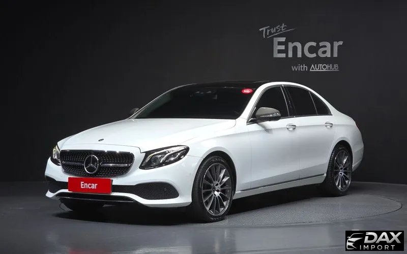 Mercedes-Benz E-Class E300 4MATIC Avnatgarde