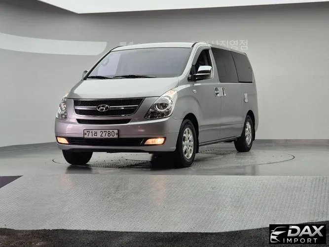 Hyundai Starex 11-Seater Wagon