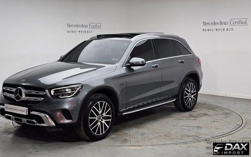 Mercedes-Benz GLC-Class GLC300e 4MATIC