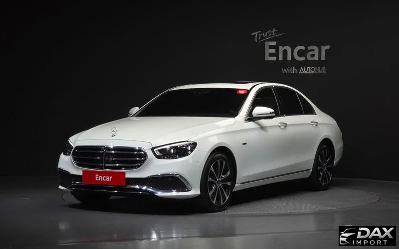 Mercedes-Benz E-Class E300e 4MATIC Exclusive