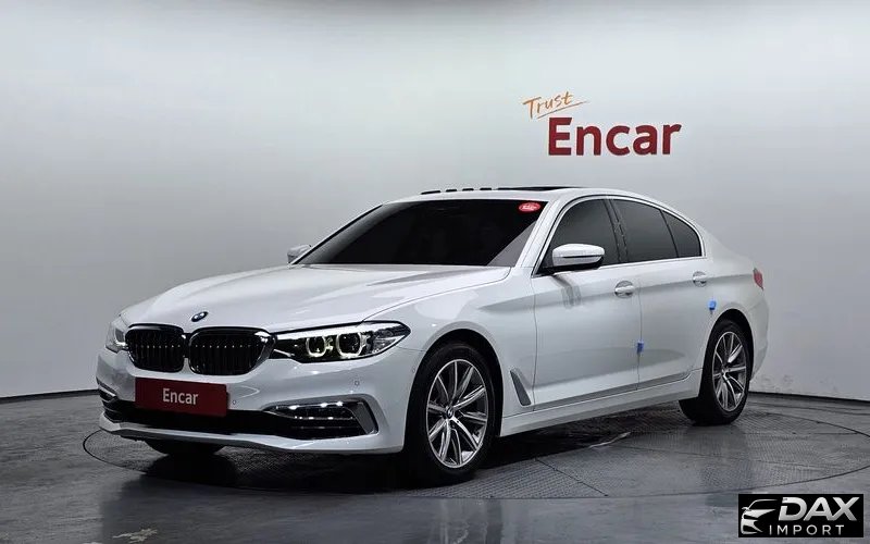 BMW 5-Series 520i Luxury